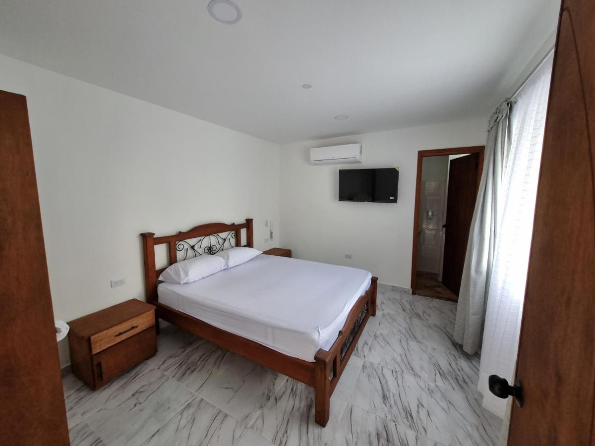 Hotel Antonella Plaza Pinchote Luaran gambar